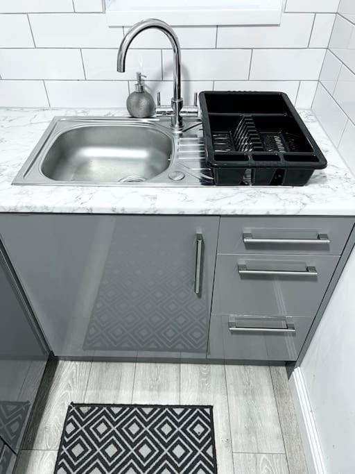 Modern Studio Near Nec With Free Parking - Prime Location Sheldon  Exterior foto